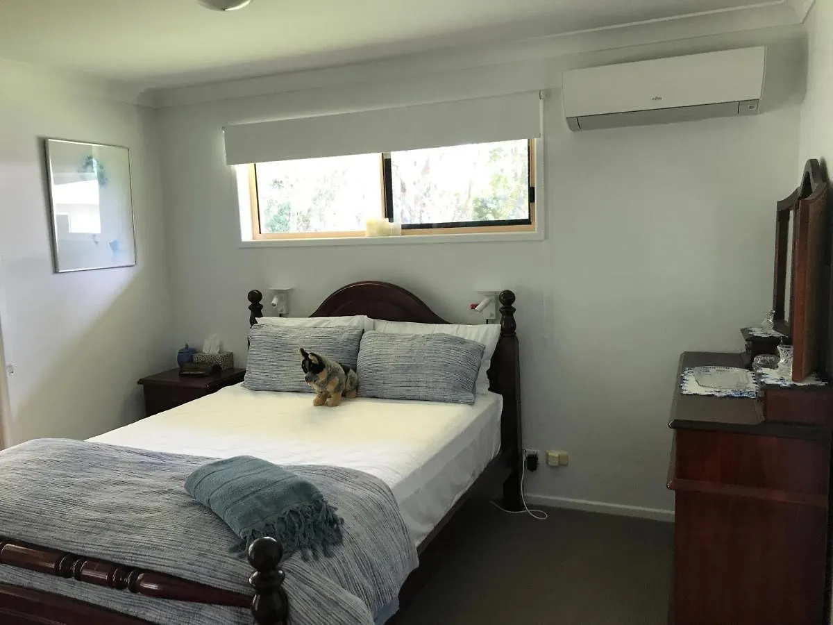 Noosa Lake Weyba Weyba Downs Bed & Breakfast